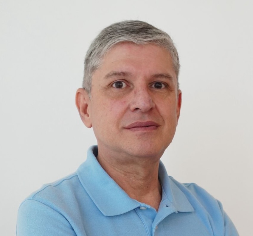 Oscar  Vindas